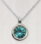 Zilveren kado: ketting met geboortesteen van December