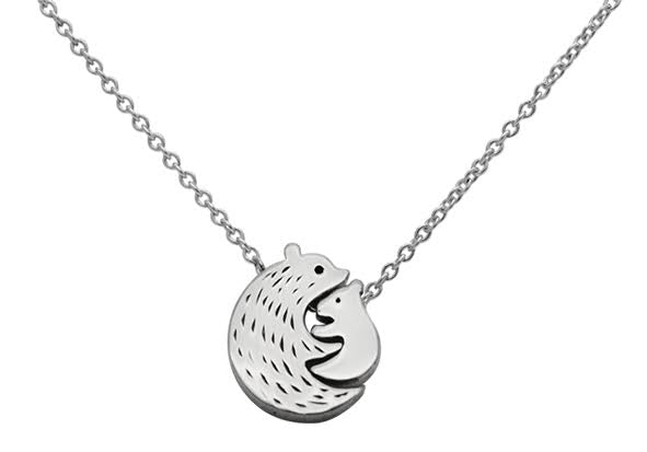 zilveren kado: ketting  beer met beertje