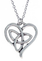 zilveren kado: ketting met hartje en oneindige knoop