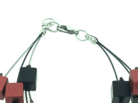 armband met vierkante blokjes op nylon