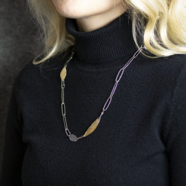 Collier geschakeld drie kleuren