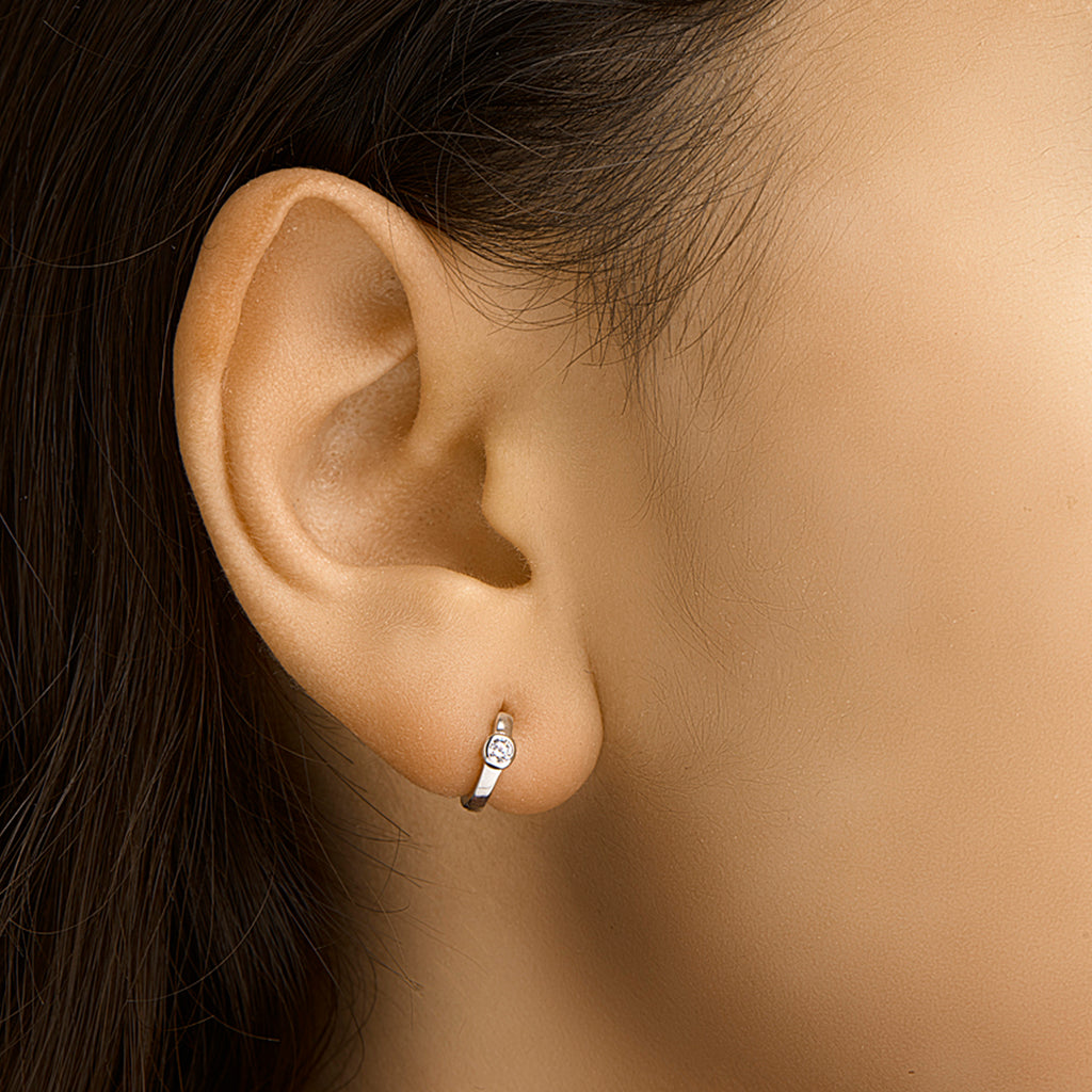 Klapoorringen zirkonia zilver gerhodineerd