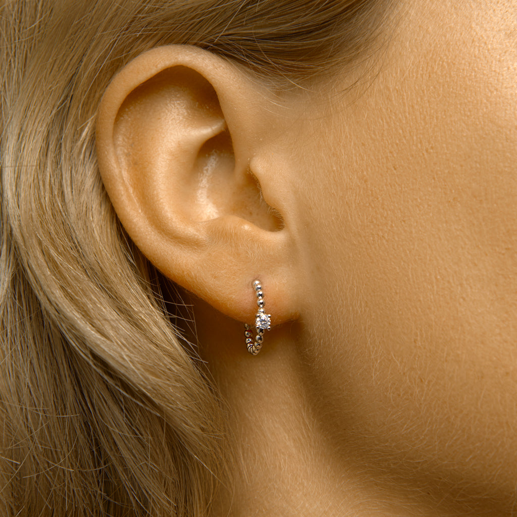 Stekeroorringen bolletjes zirkonia zilver gerhodineerd