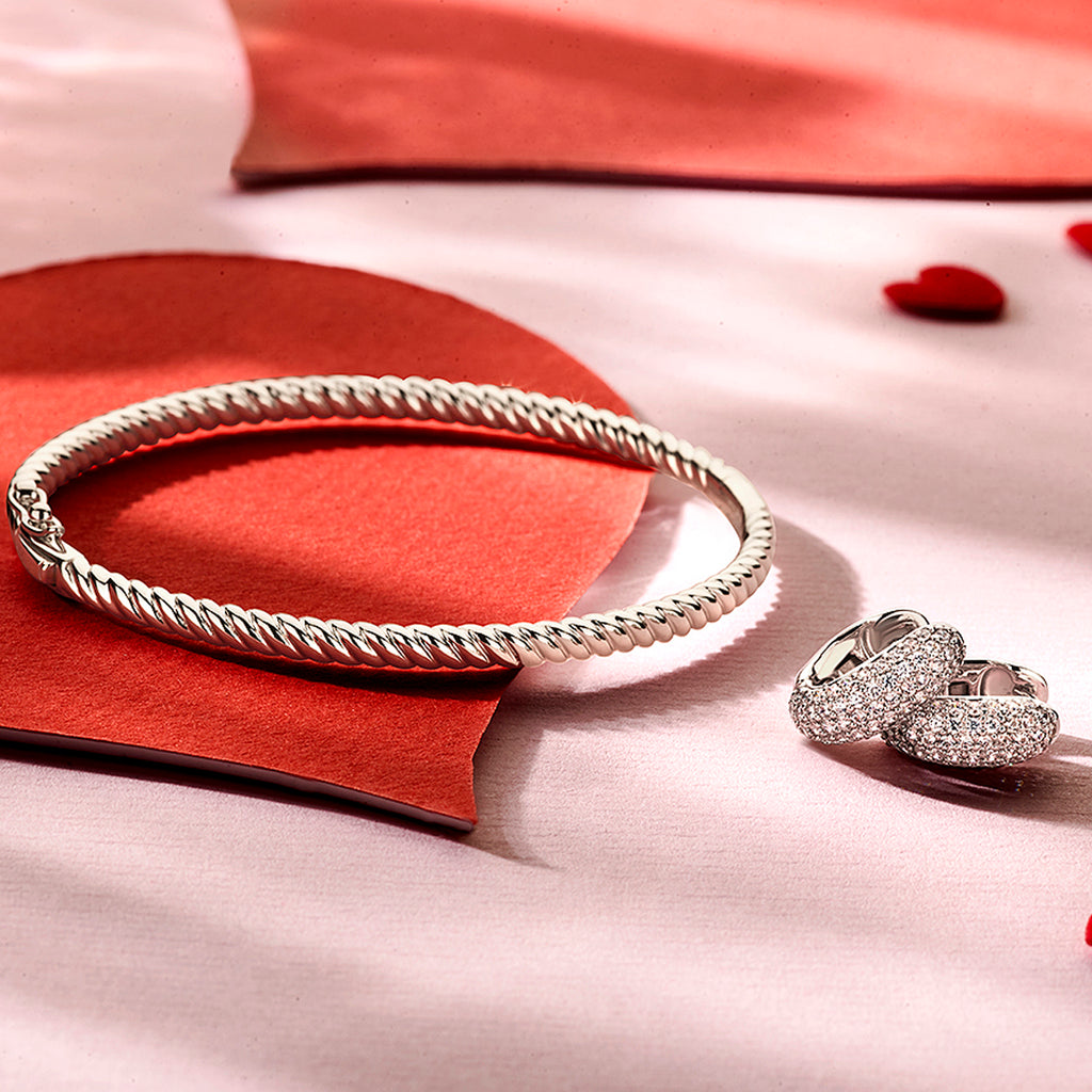 Klapoorringen zirkonia zilver gerhodineerd