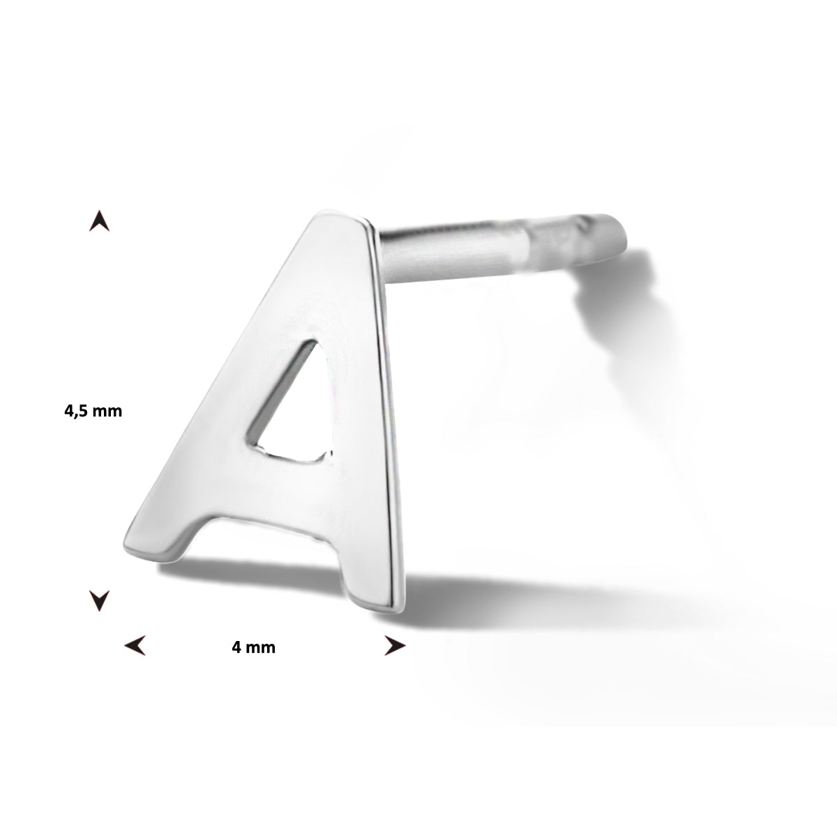Oorsteker letter zilver gerhodineerd