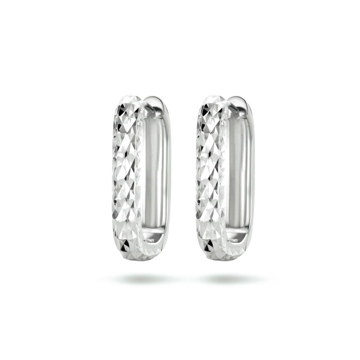 Klapoorringen gediamanteerd zilver gerhodineerd
