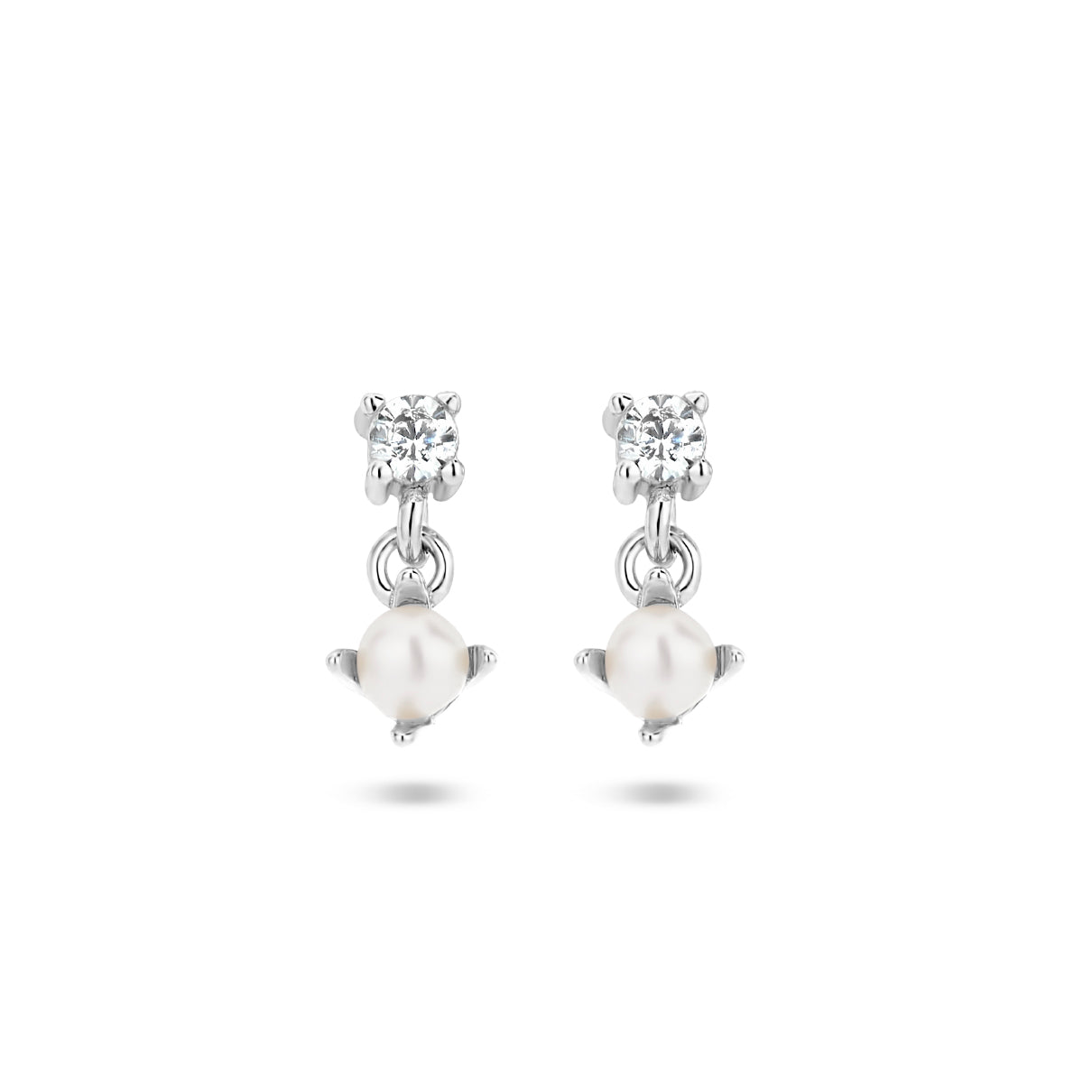 Oorhangers zirkonia en parel zilver gerhodineerd