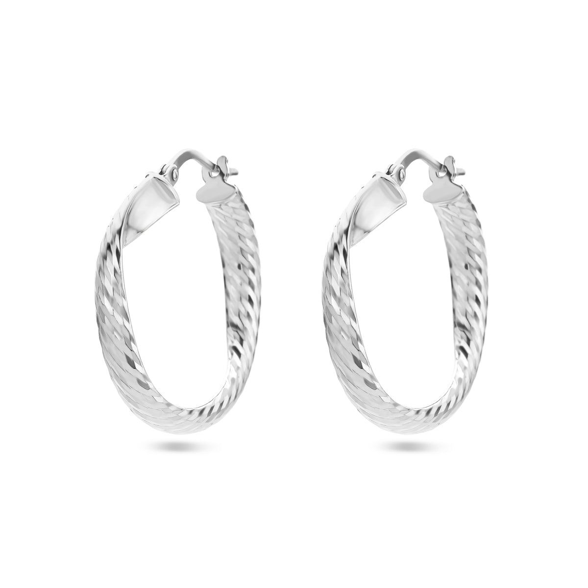 Oorringen gediamanteerd zilver gerhodineerd