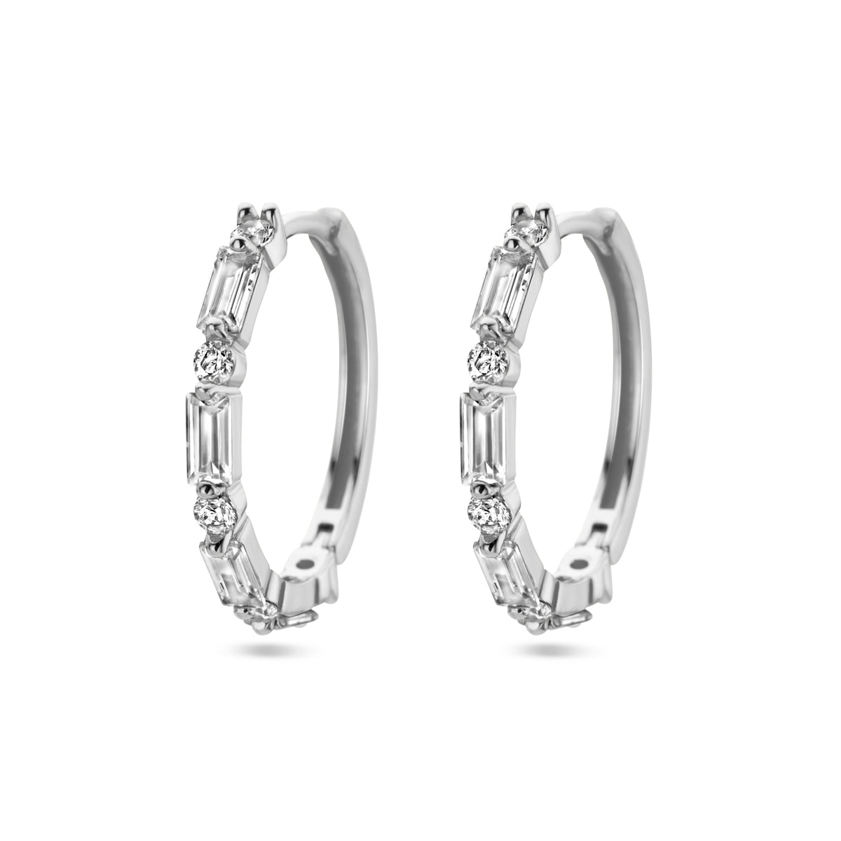 Klapoorringen zirkonia zilver gerhodineerd