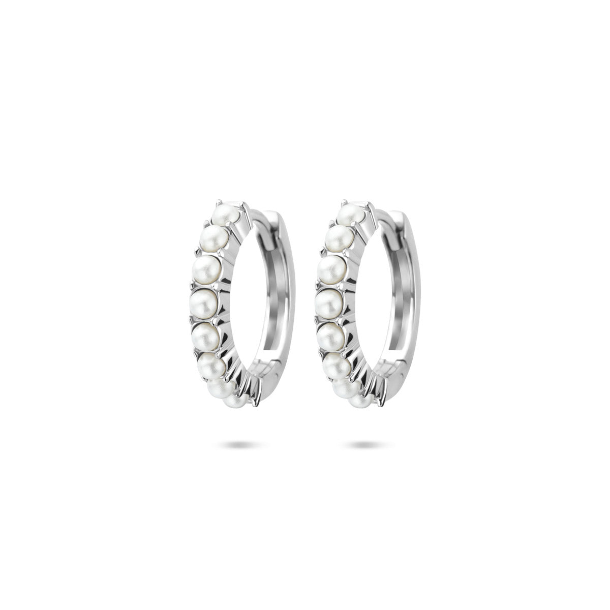 klapoorringen parel 15 mm zilver gerhodineerd