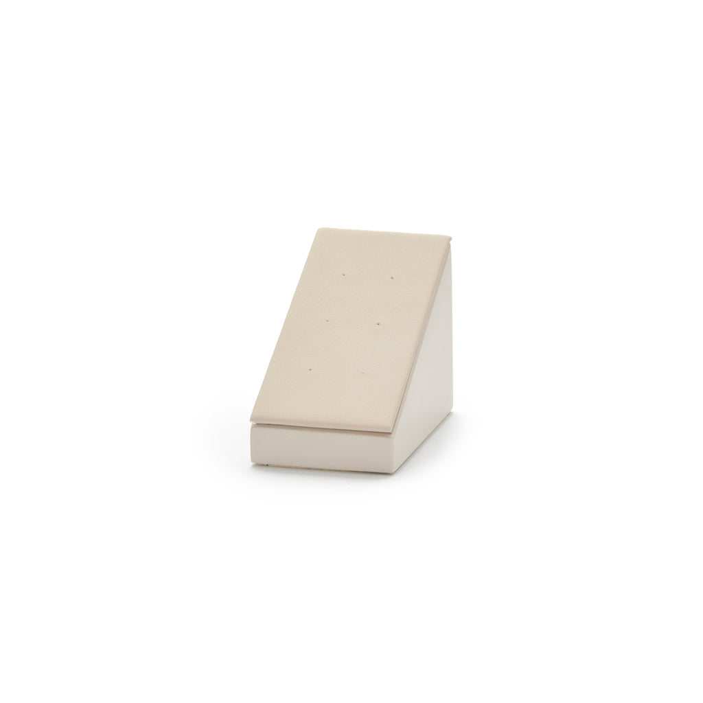 oorknoppen display beige pos materialen