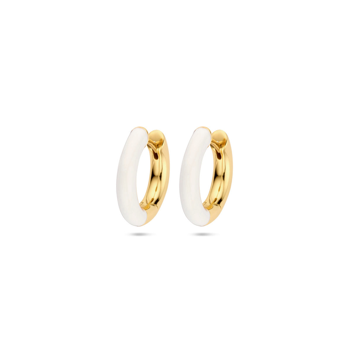 klapoorringen wit emaille 4 mm 1 micron zilver verguld (geel)