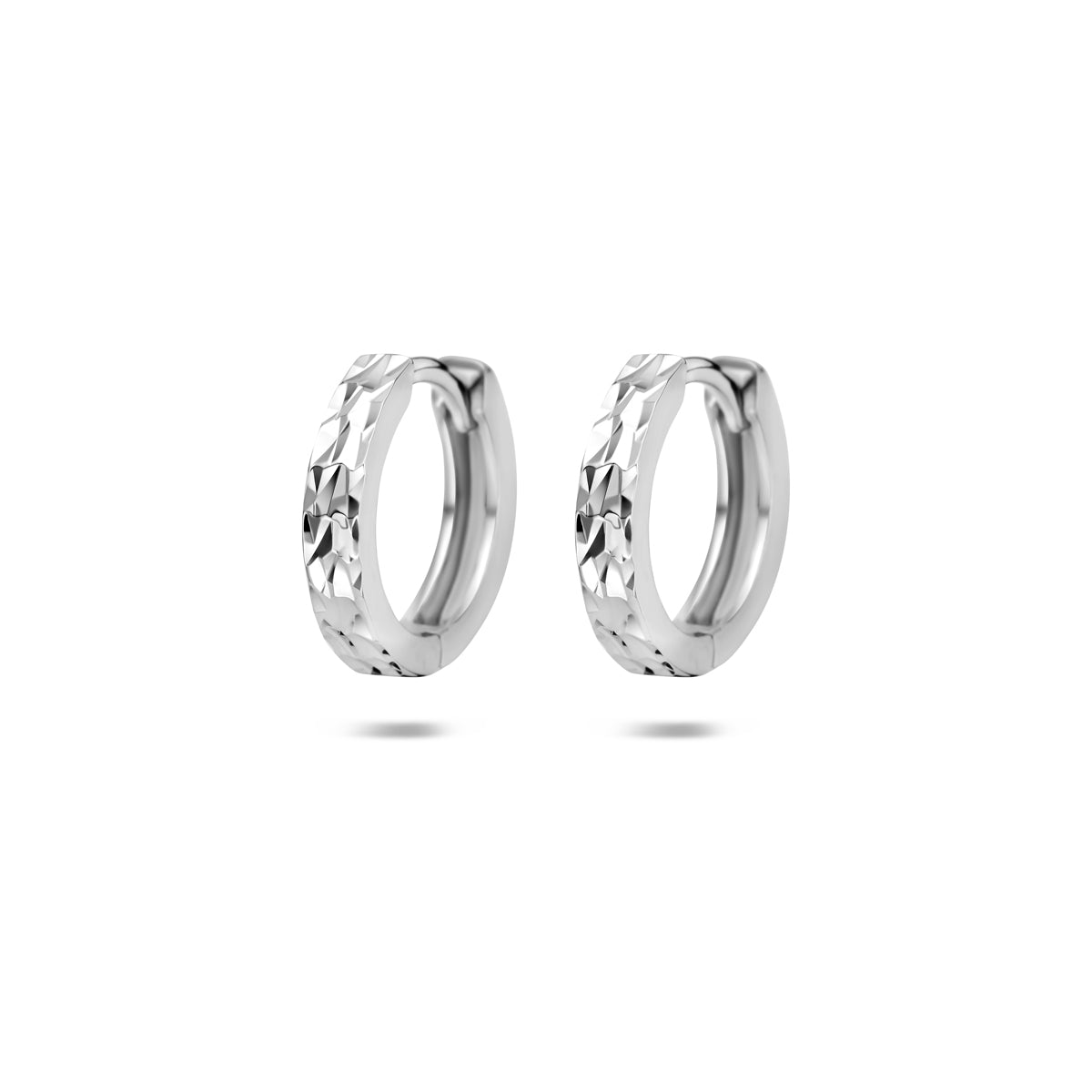 klapoorringen gediamanteerd 14 mm zilver gerhodineerd