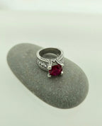 Handgemaakte zilveren ruby ring