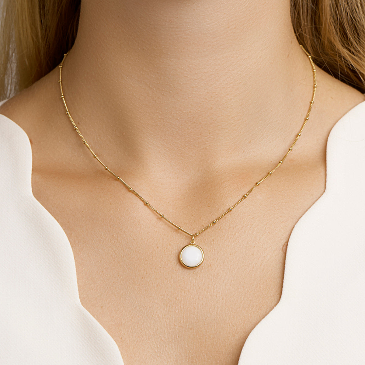 Collier wit agaat 40 - 42 - 44 cm zilver verguld (geel)