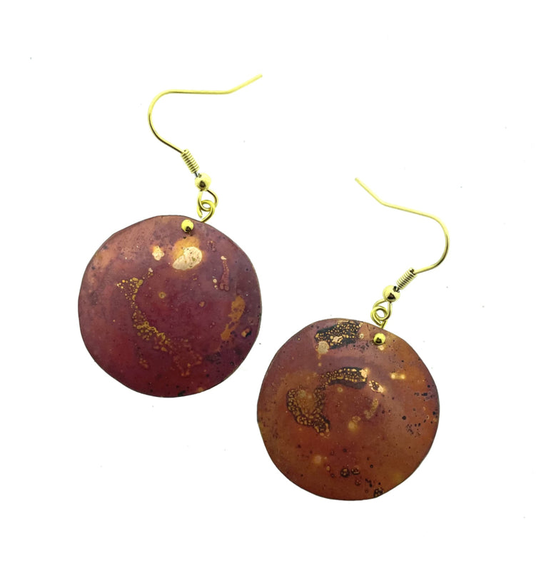 handgemaakte gepatineerde oorhangers rood
