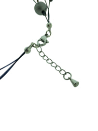 collier aluminium met nylon