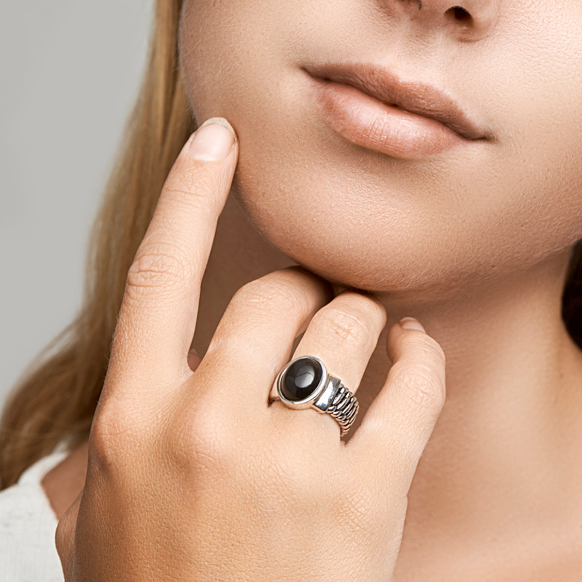 Ring Oxi und Onyxsilber oxidiert