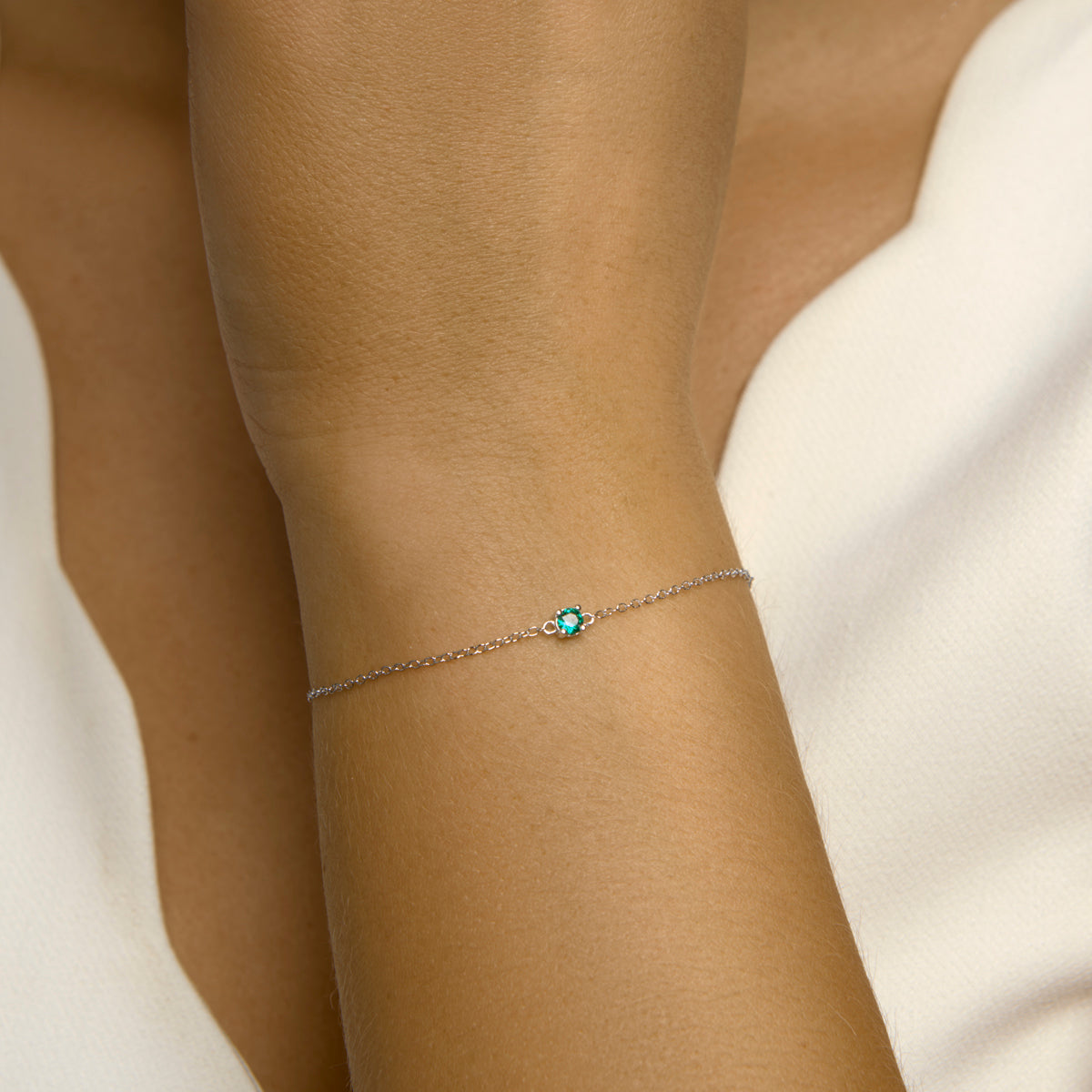 Armband synth. Nanogrün 15,5 - 17 - 18,5 cm Silber rhodiniert