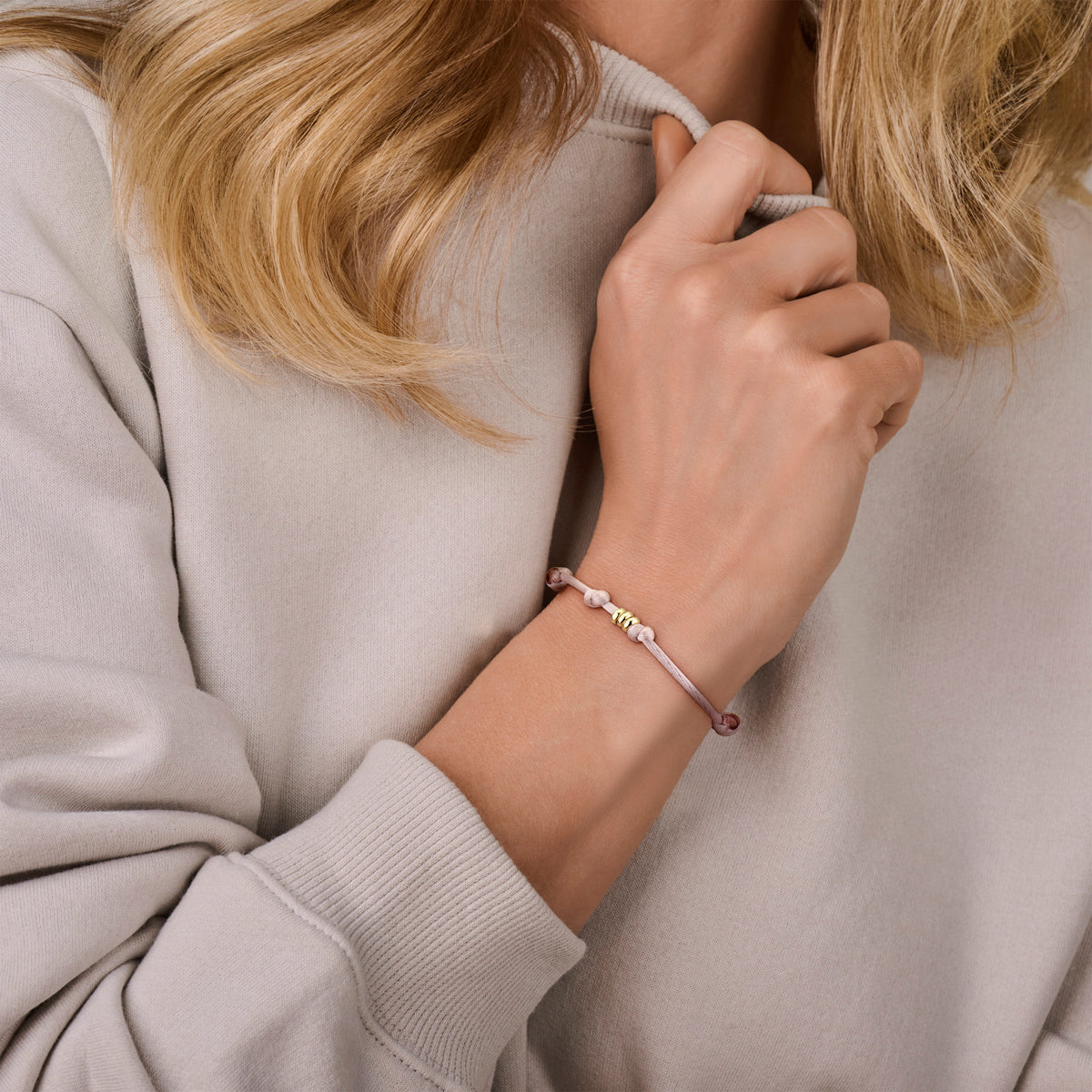 armband satijn zacht roze 13 - 26 cm 14K goud met rubber/nylon/leer