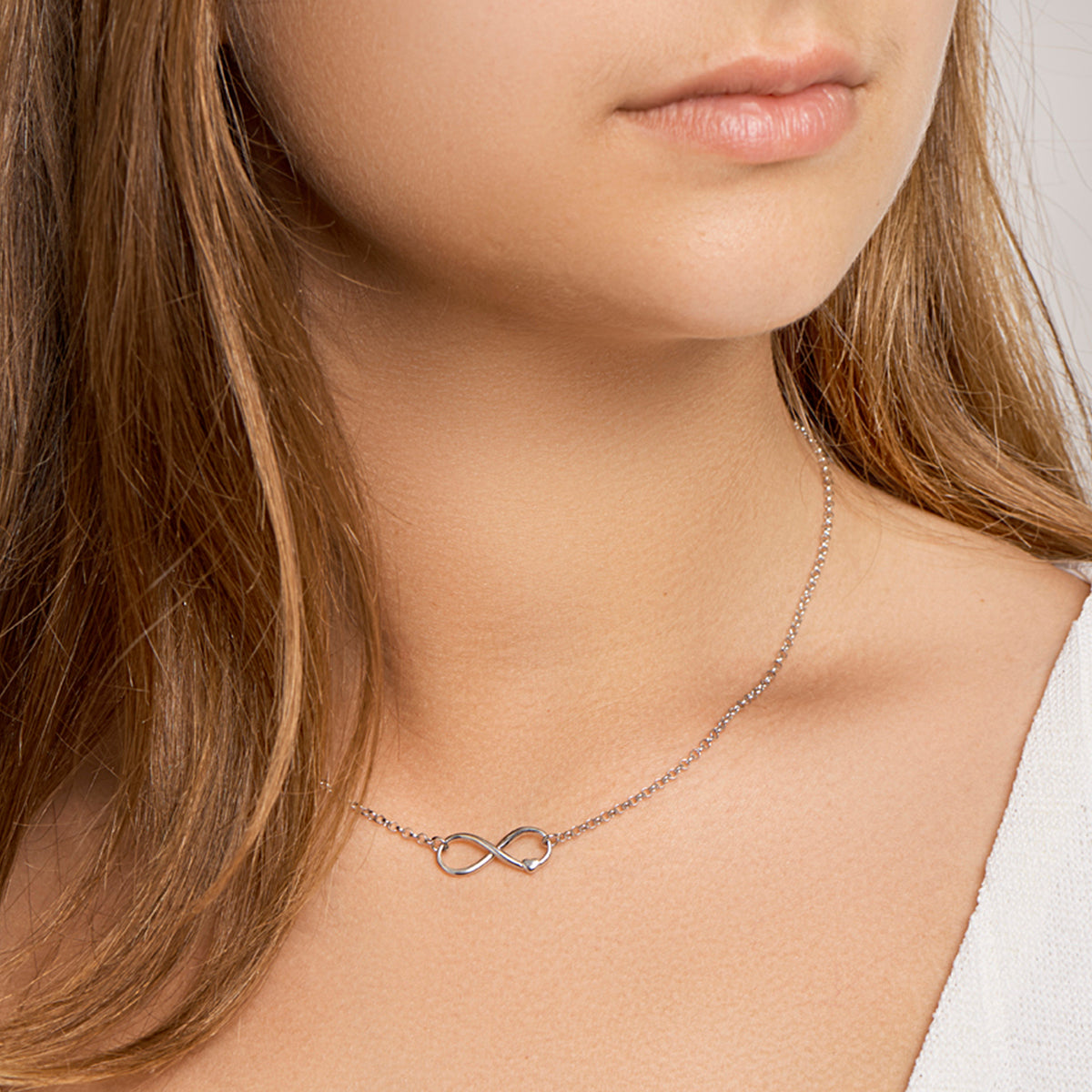 Halskette Unendlichkeit und Herz 40 + 4 cm Silber rhodiniert