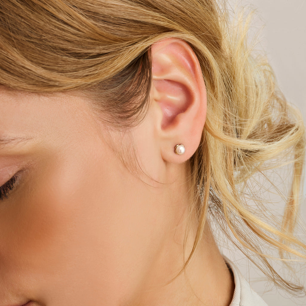 Ohrstecker Blumenperle 14K Gelbgold