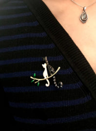 Broche katten zwart/wit emaille