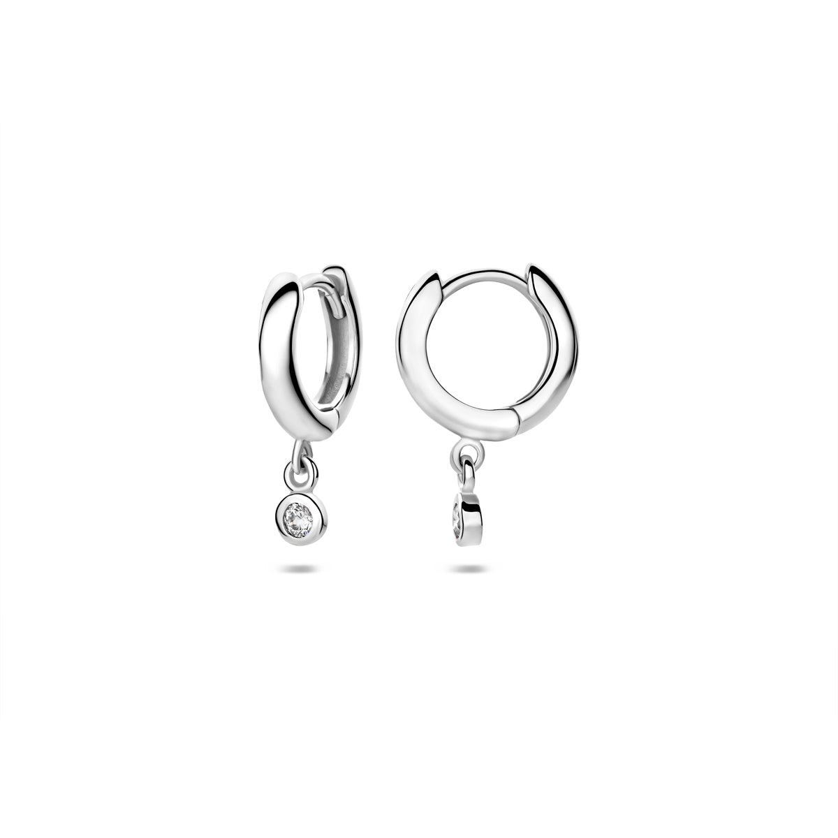 klapoorringen witte zirkonia 15 mm zilver gerhodineerd