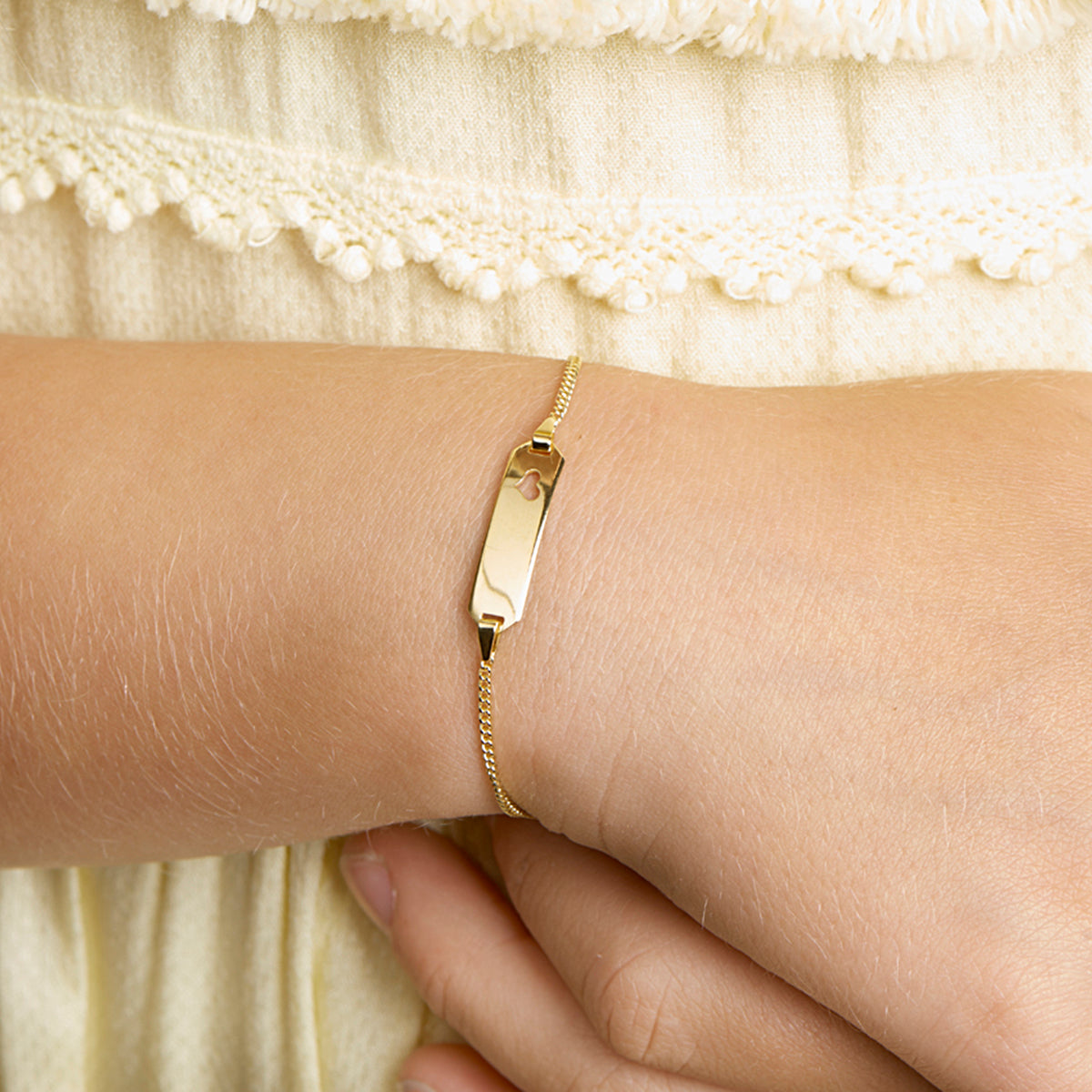 Gravurarmband Herz Gourmette 4 Seiten geschliffene Platte 5,0 mm 14K Gelbgold