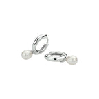 klapoorringen parel zilver gerhodineerd