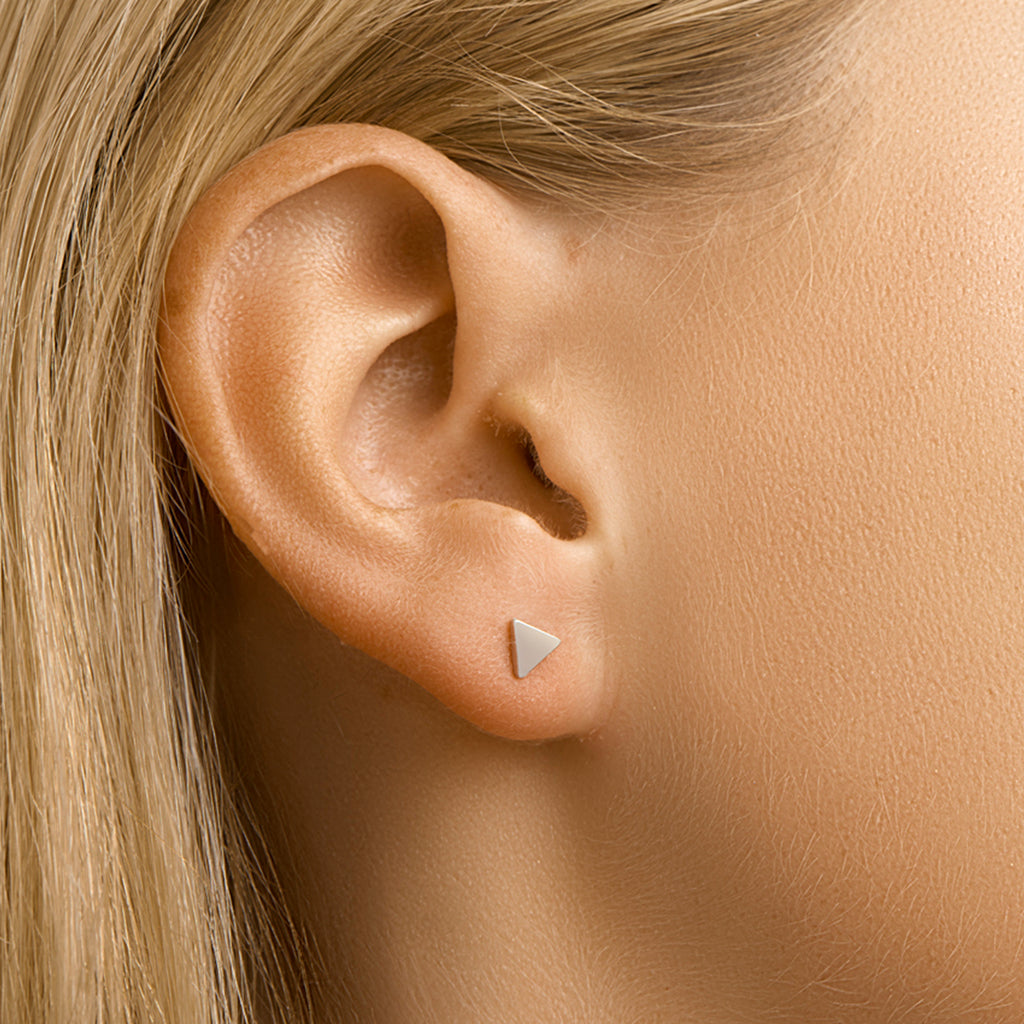 oorknoppen driehoek 5 mm zilver gerhodineerd