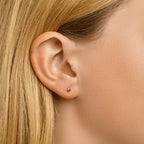 Oorknoppen robijn 14k geelgoud