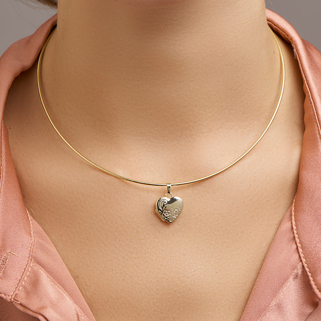 Medaillon hart gravure 14k geelgoud