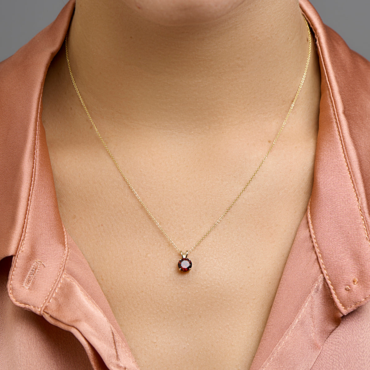 Hanger granaat 14k geelgoud