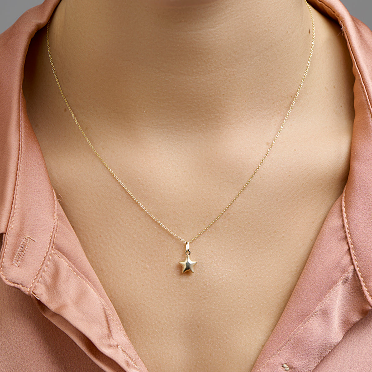 Hanger ster 14k geelgoud