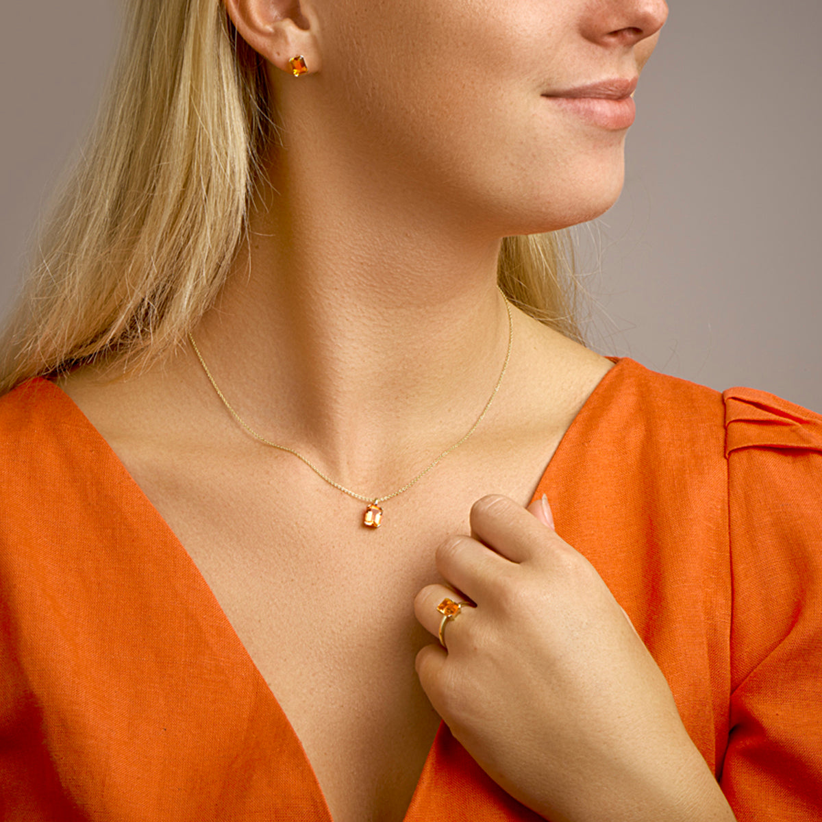 Oorknoppen citrien 14k geelgoud