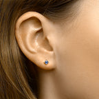 Oorknoppen saffier 14k geelgoud