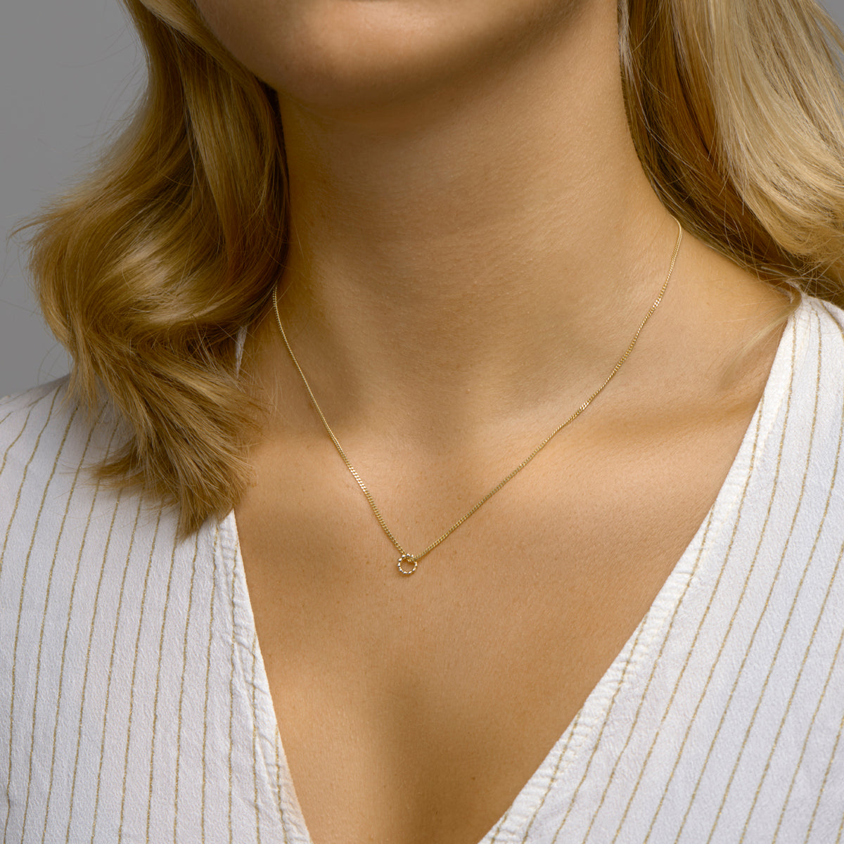 Hanger rondje bolletjes 14k geelgoud