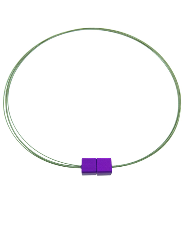 edelstalen spang met grijze blokjes