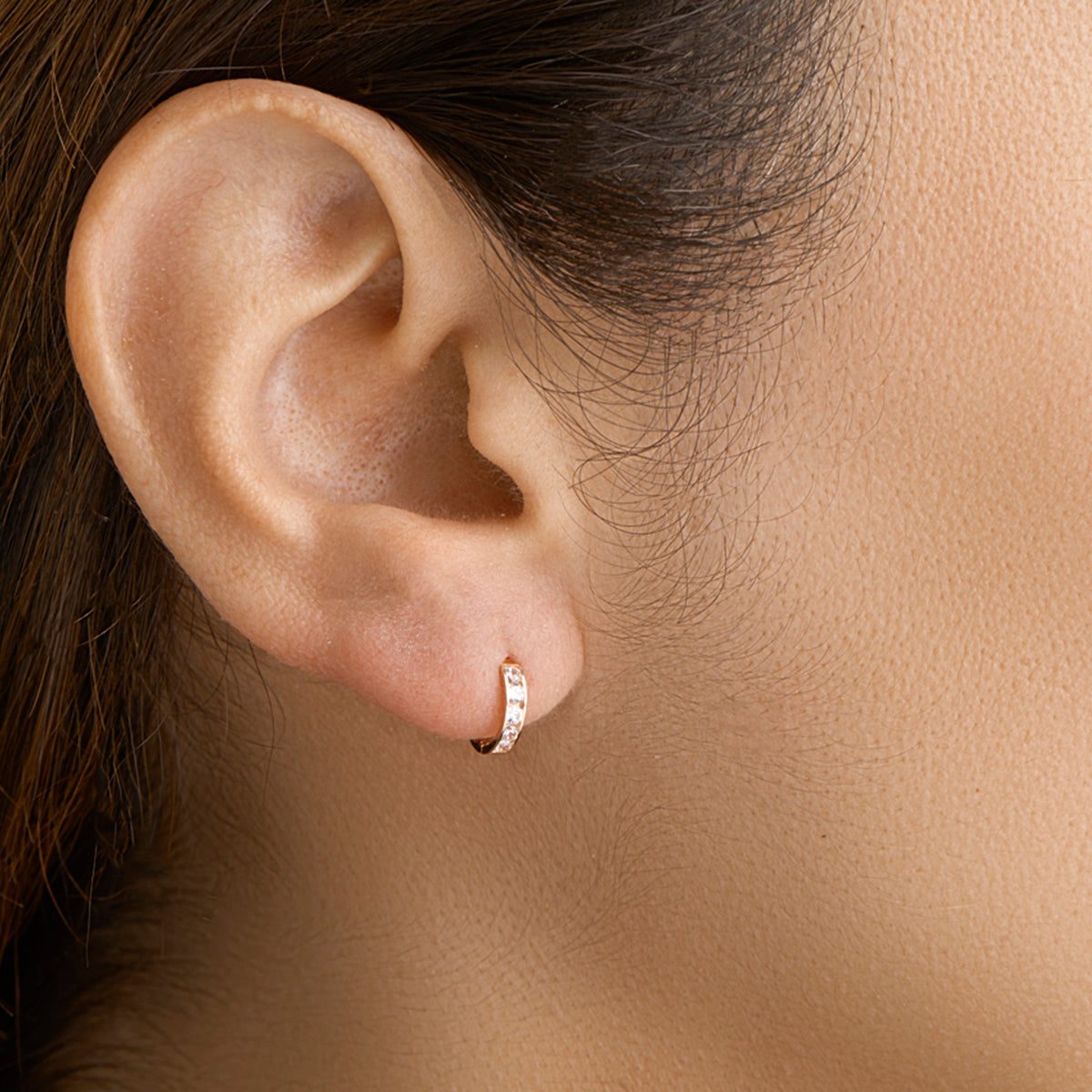 Klapoorringen zirkonia 14k roségoud