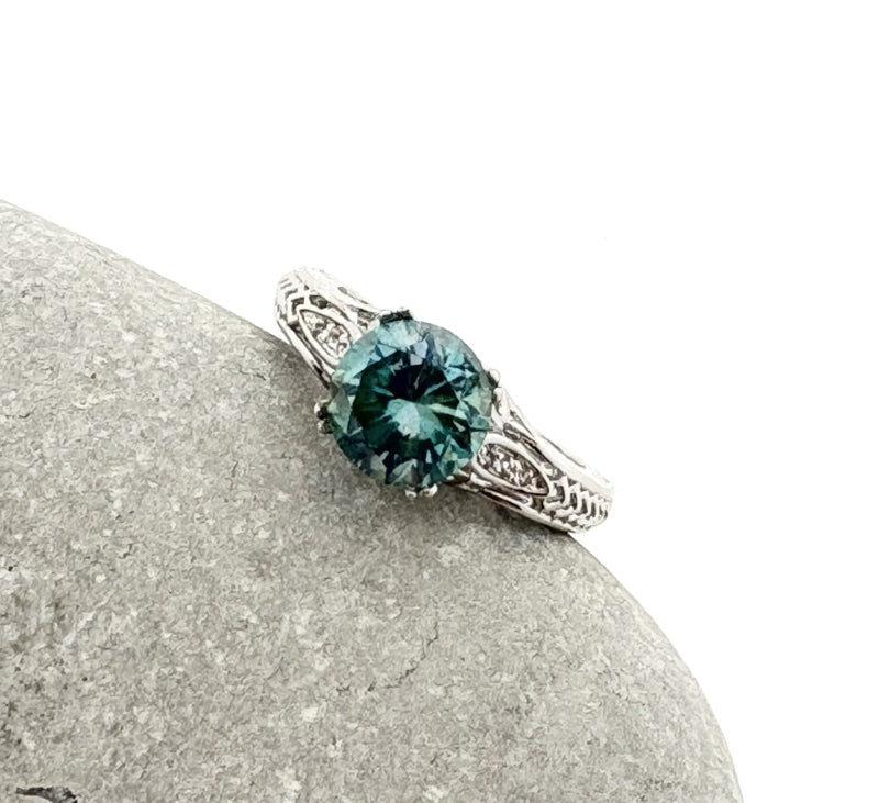 Handgemaakte zilveren mossanite ring