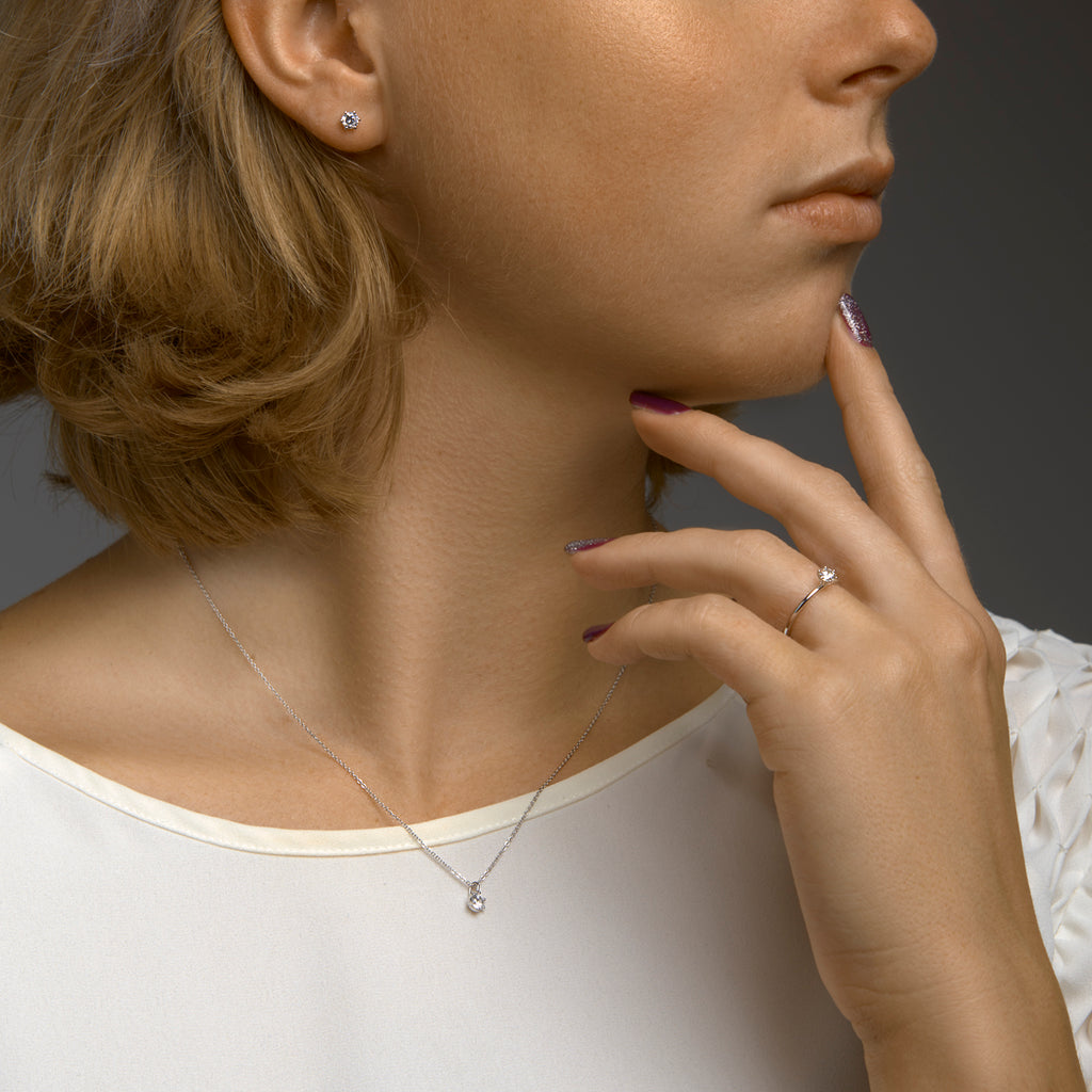 Oorknoppen zirkonia 14k witgoud met palladium