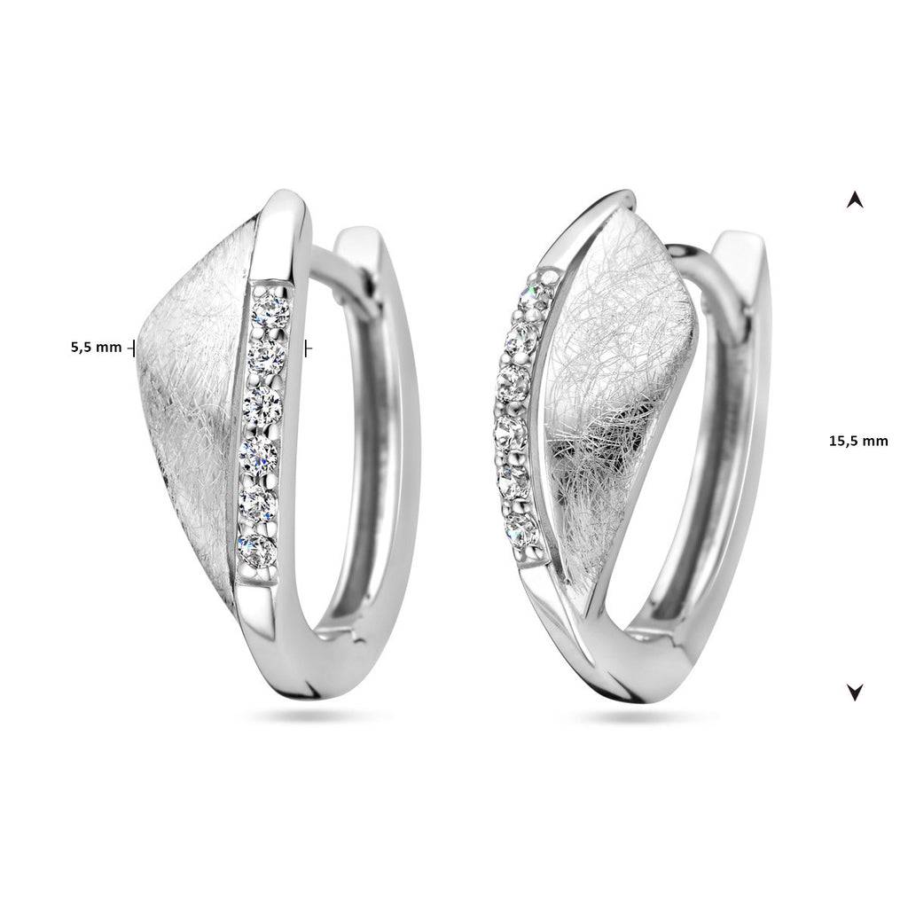 klapoorringen zirkonia gescratcht zilver gerhodineerd