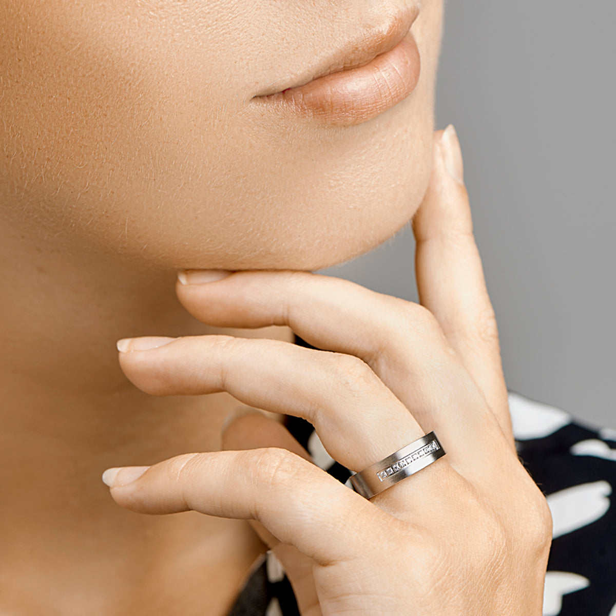 Vriendschapsring zirkonia 6 mm edelstaal