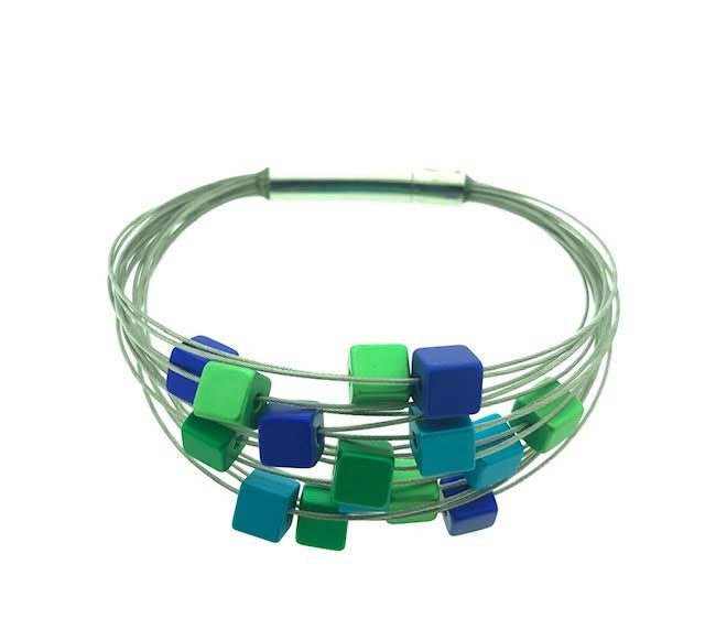 blokjes op staaldraad