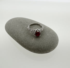 Handgemaakte zilveren ruby ring