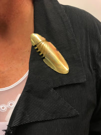 Handgemaakte broche abstract messing