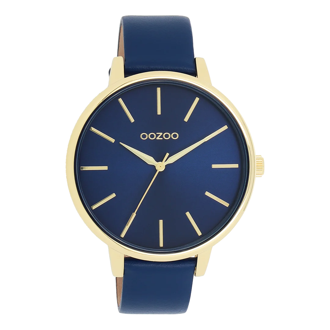 Horloge met donker blauwe leren band