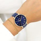 Horloge met donker blauwe leren band