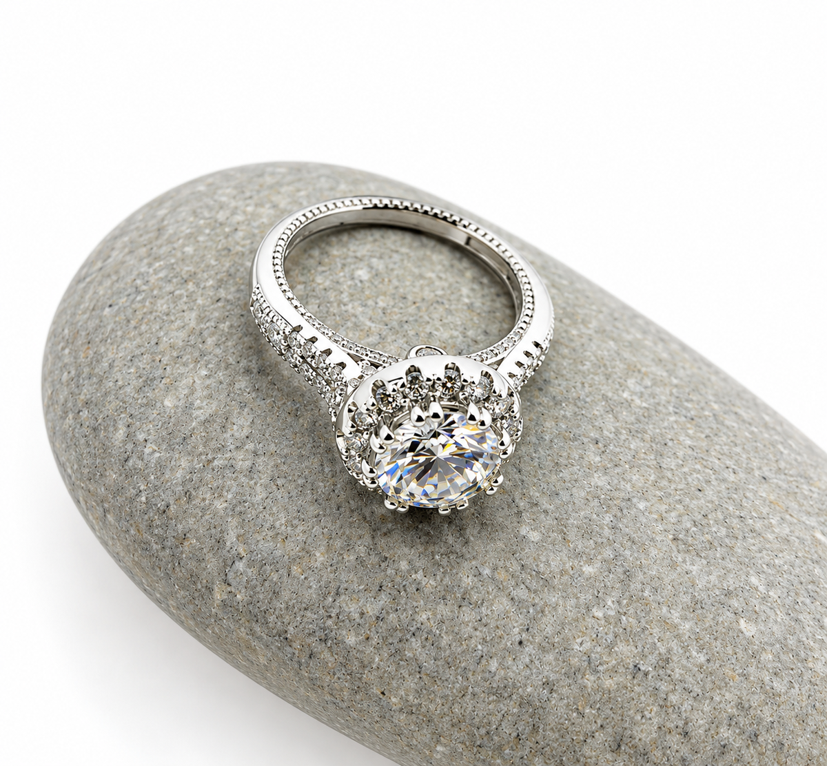 Handgemaakte zilveren moissanite ring